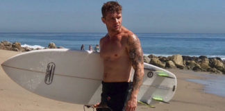 Ryan Phillippe shirtless on the beach